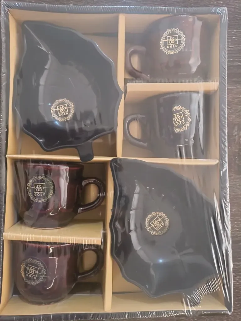 4 Cups and 2 plate sets for kitchen